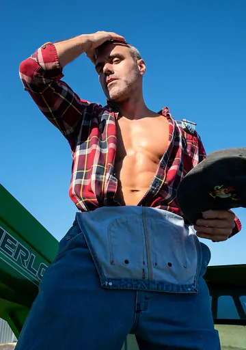 Guy getting fucked in a barn