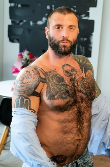 Markus Kage fucking a tattooed boy