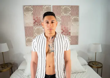 Latino stud wanking his cock