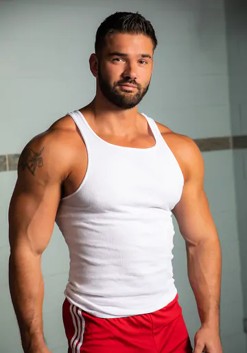 Hunky hottie in the locker room