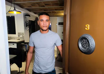 Hot guy getting big fat cock