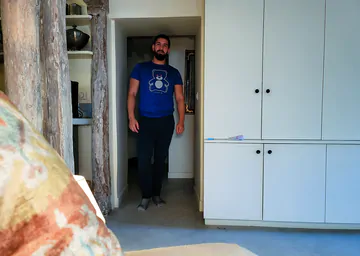 Bearded guy getting big cock