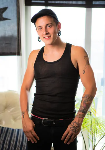 Police man fucking the perp