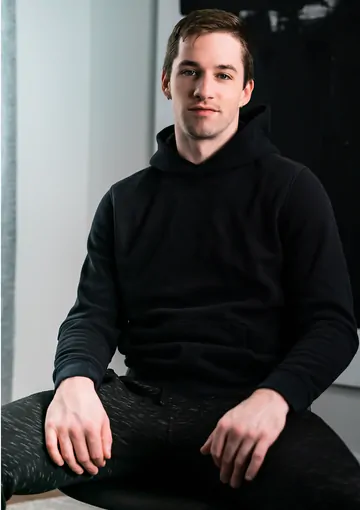 Thyle Knoxx getting bareback fucked