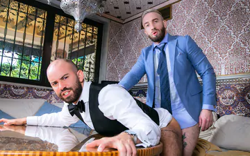 Men in an ugly room fucking