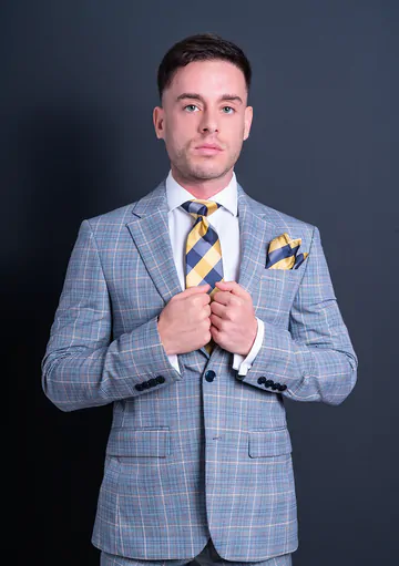 Guy in a suit gets fucked