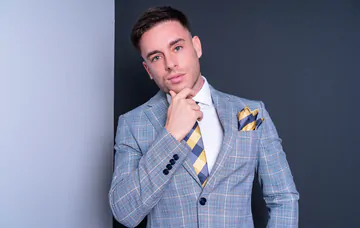Guy in a suit gets fucked