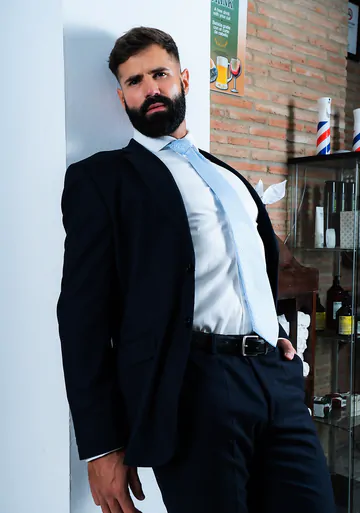 Man with a beard gets fucked