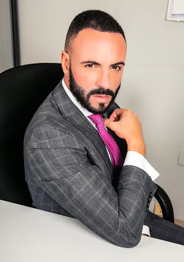 Gays in a warehouse fucking