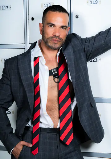 Kinky men having a threesome