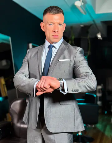 Bruce Beckham fucking a bald man