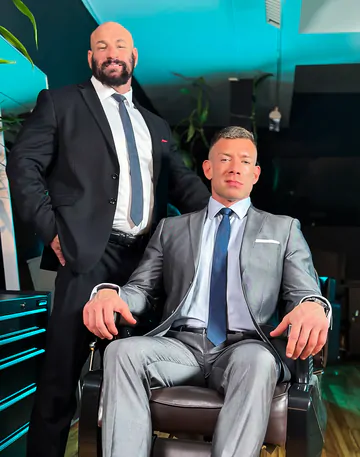 Bruce Beckham fucking a bald man