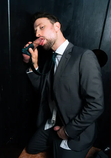 Drew Dixing getting his butt banged