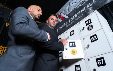 Kinky gay men having sex