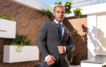 Gustavo Cruz boning cute Allen King