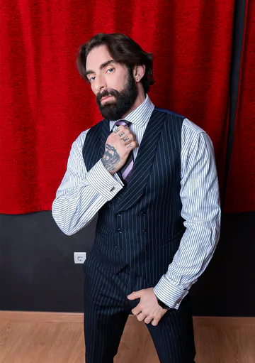 Man with a curved cock gets fucked