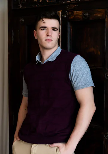 Sexy Maverick Sun in action