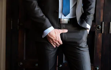 Sexy Maverick Sun in action