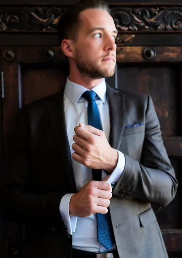 Sexy Maverick Sun in action