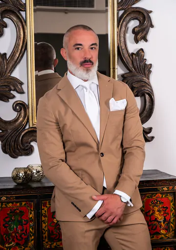 Big cock porn with Sir Peter