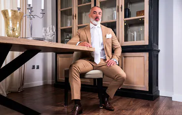 Big cock porn with Sir Peter