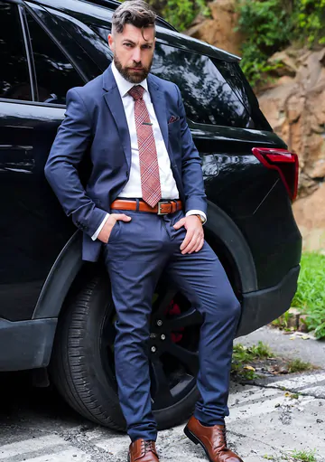 Sexy police man fucking a guy