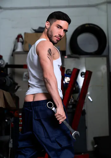 Mechanic fucking the customer