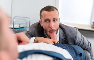 Johnny Donovan fucking a guy