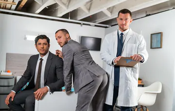 Johnny Donovan fucking a guy