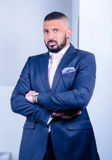 Muscular Arab man gets fucked