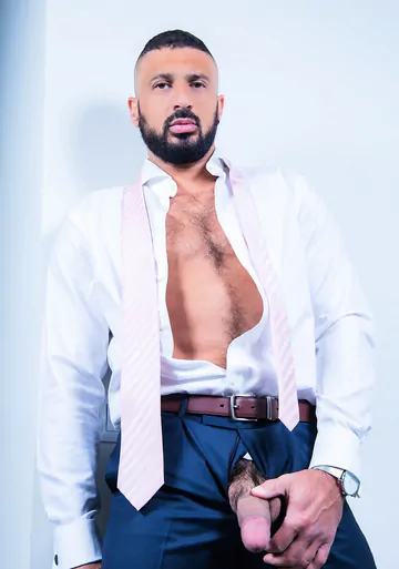 Muscular Arab man gets fucked