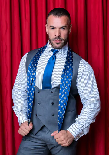 Bald man bareback fucking asshole