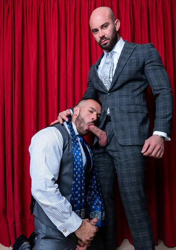 Bald man bareback fucking asshole