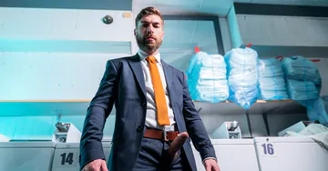 Men in a laundry fucking