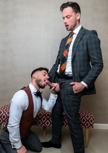 Hotties in a hotel room fucking