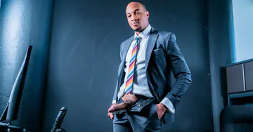 Trent King fucking himself