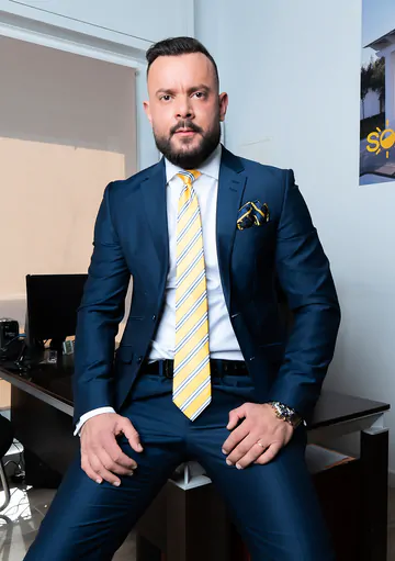 Man getting huge cock in the ass