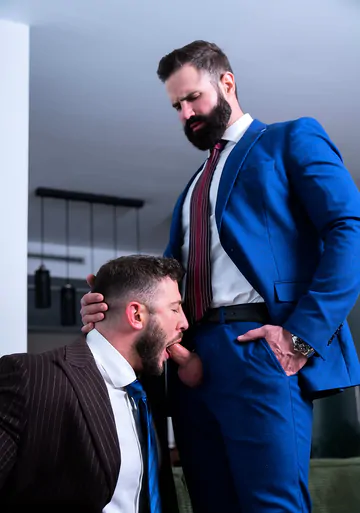 Big man gets fucked in the ass