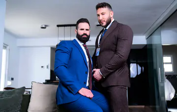 Big man gets fucked in the ass