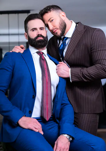 Big man gets fucked in the ass