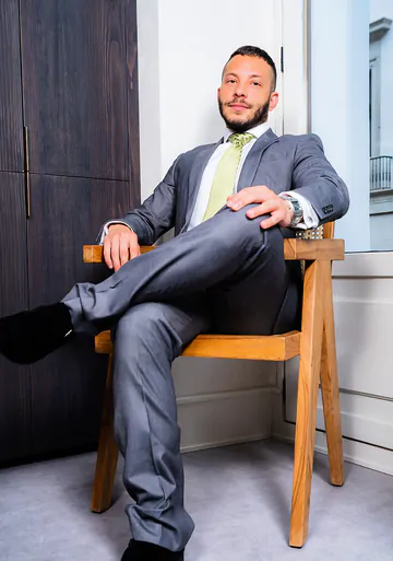 Drew Dixon gets his hole filled