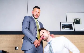 Drew Dixon gets his hole filled