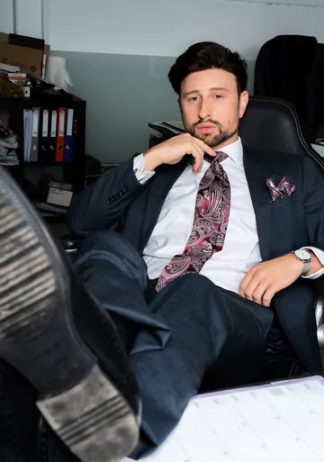 Mechanic fucking the boss