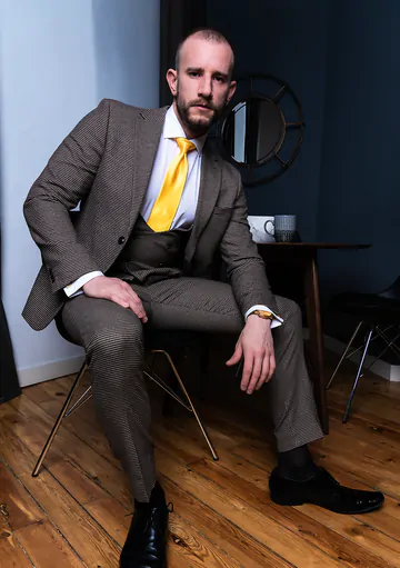 Hairy man fucking and cumming