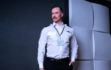 Security guard gets fucked in the ass