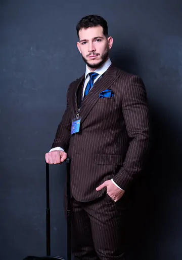 Security guard gets fucked in the ass