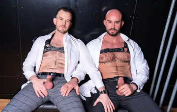 Bald man bareback fucking ass