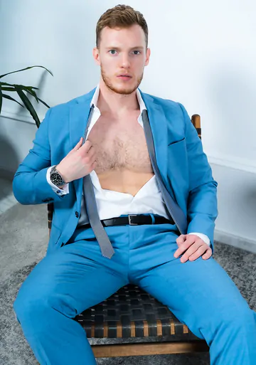 Guy getting big cock fucked