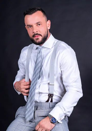 Sir Peter big cock fucks smooth ass