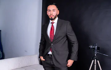 Sir Peter big cock fucks smooth ass